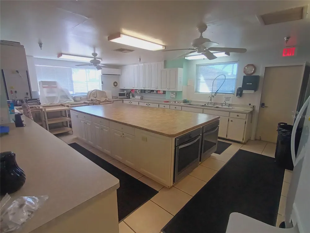 5317 OAKLAND HILLS AVENUE Sarasota, FL 34234