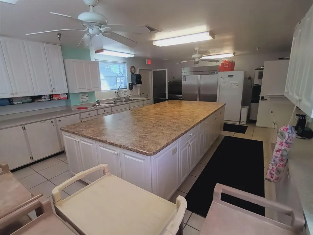 5317 OAKLAND HILLS AVENUE Sarasota, FL 34234