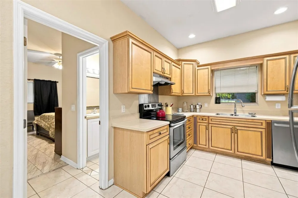 1050 NE 165TH STREET Citra, FL 32113