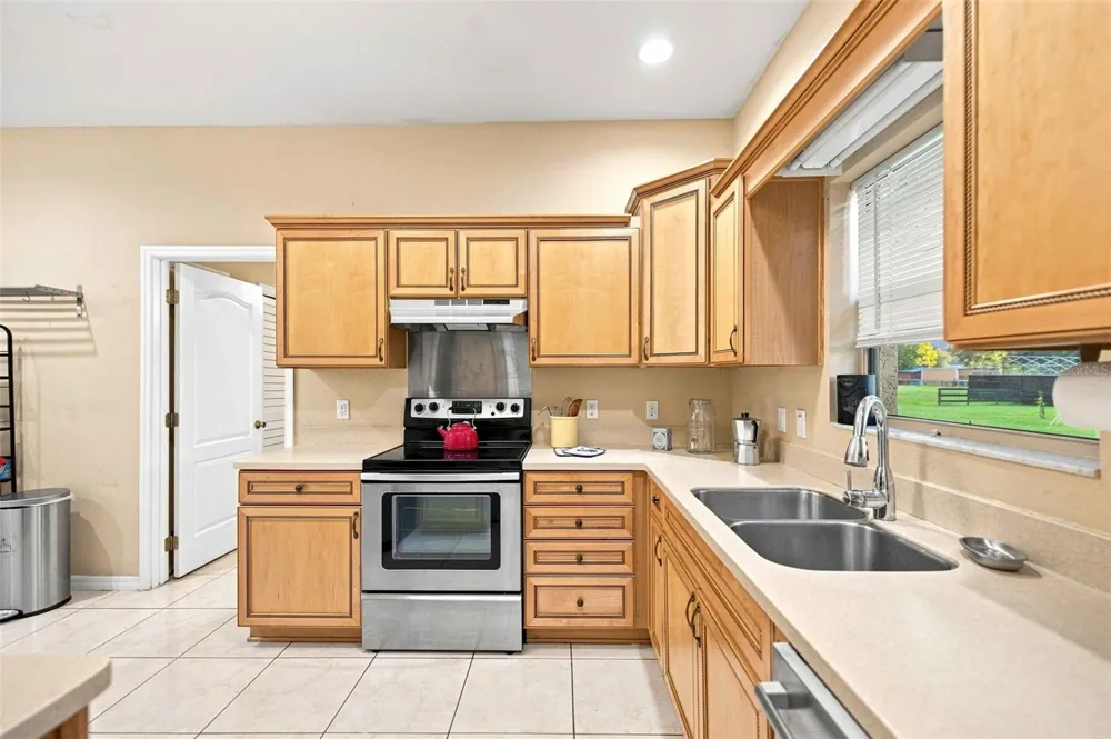 1050 NE 165TH STREET Citra, FL 32113