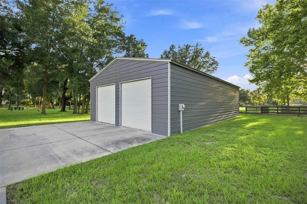 1050 NE 165TH STREET Citra, FL 32113