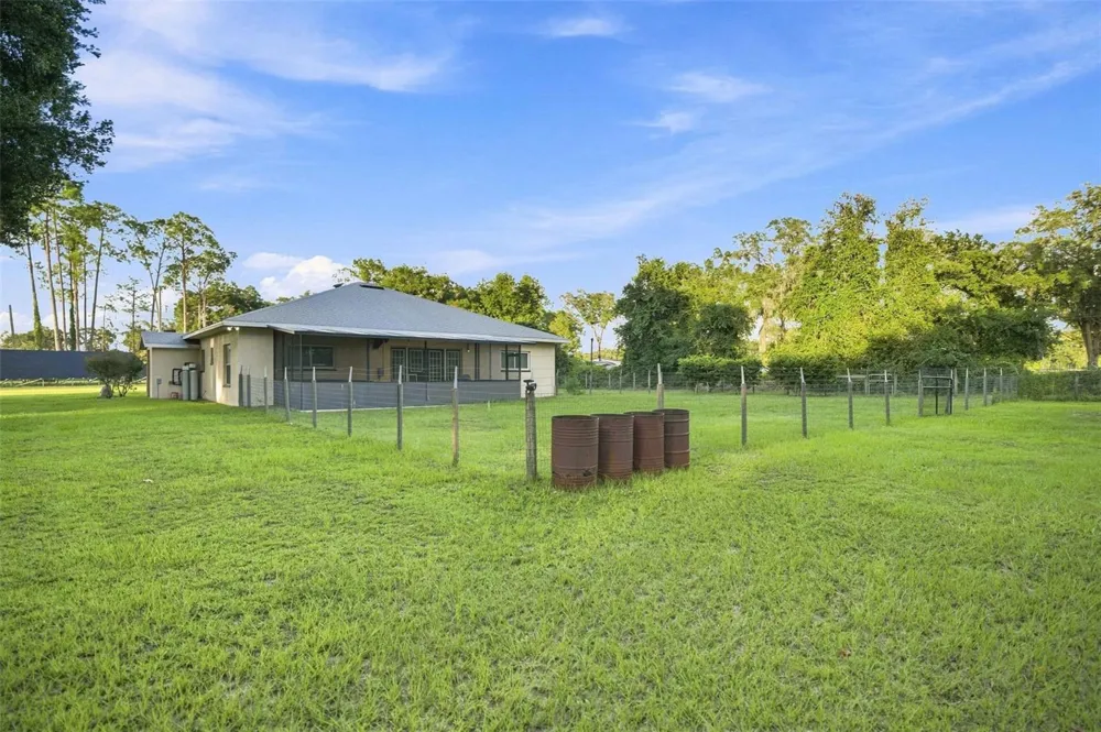 1050 NE 165TH STREET Citra, FL 32113