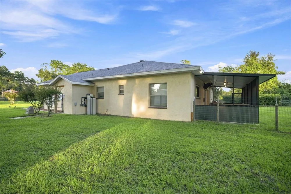 1050 NE 165TH STREET Citra, FL 32113