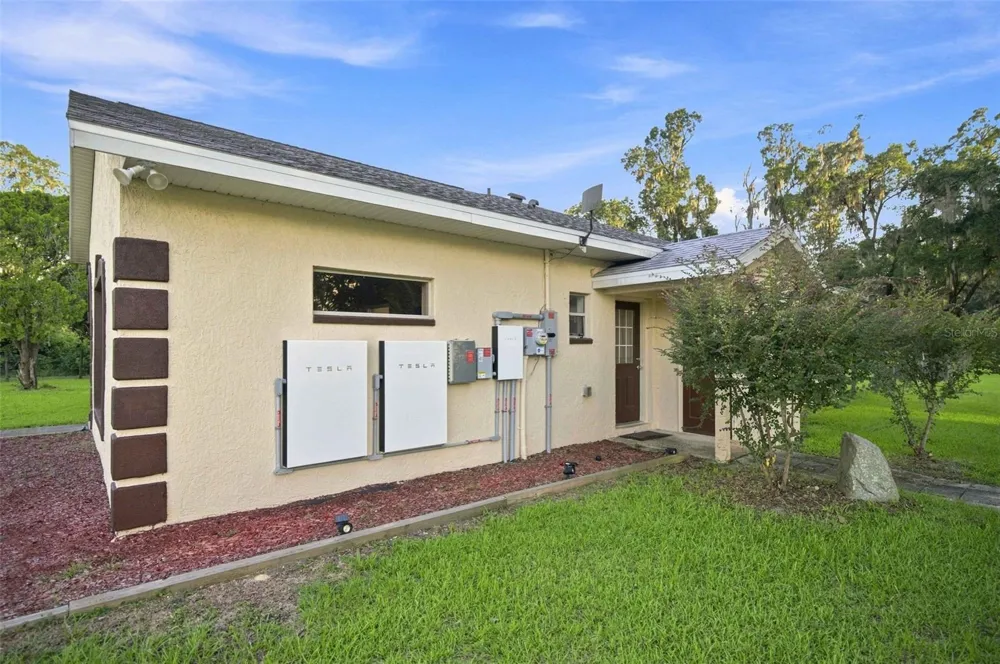 1050 NE 165TH STREET Citra, FL 32113