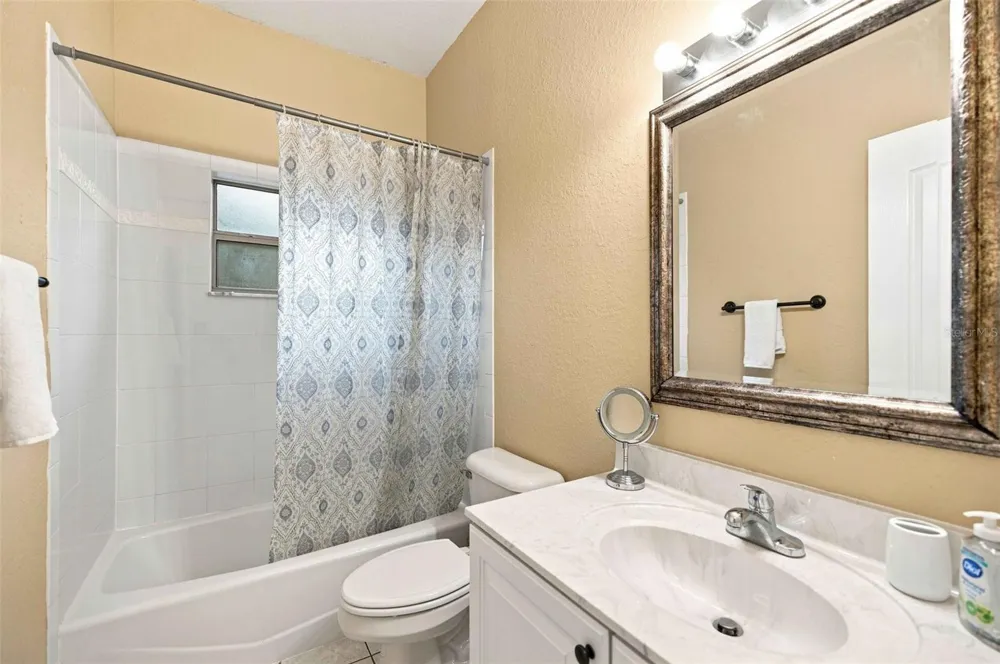 1050 NE 165TH STREET Citra, FL 32113