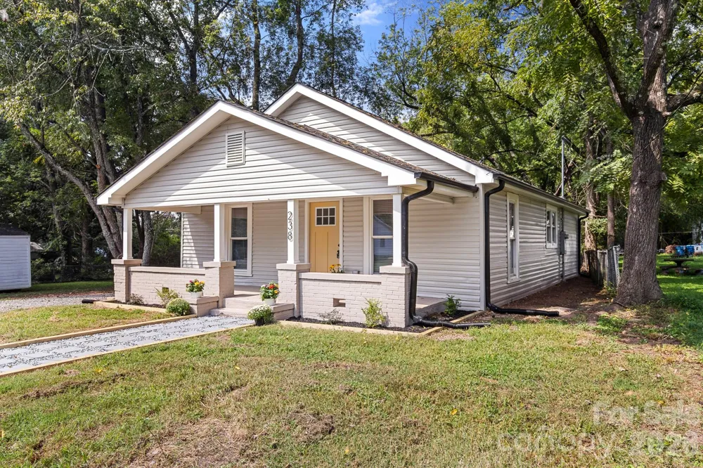 238 37th Street SW Hickory, NC 28602