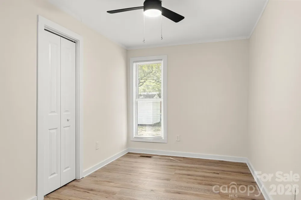 238 37th Street SW Hickory, NC 28602