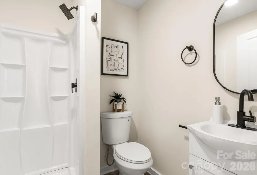 238 37th Street SW Hickory, NC 28602