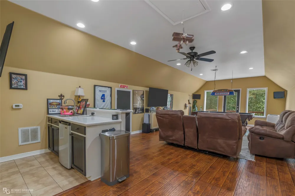 552 Bob White Lane Benton, LA 71006