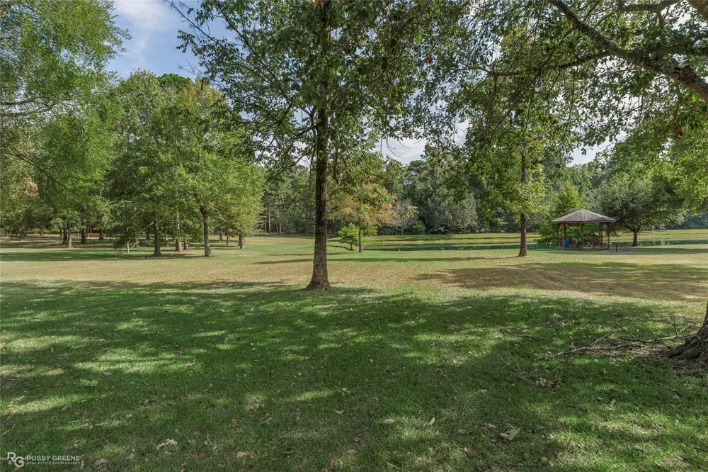 552 Bob White Lane Benton, LA 71006