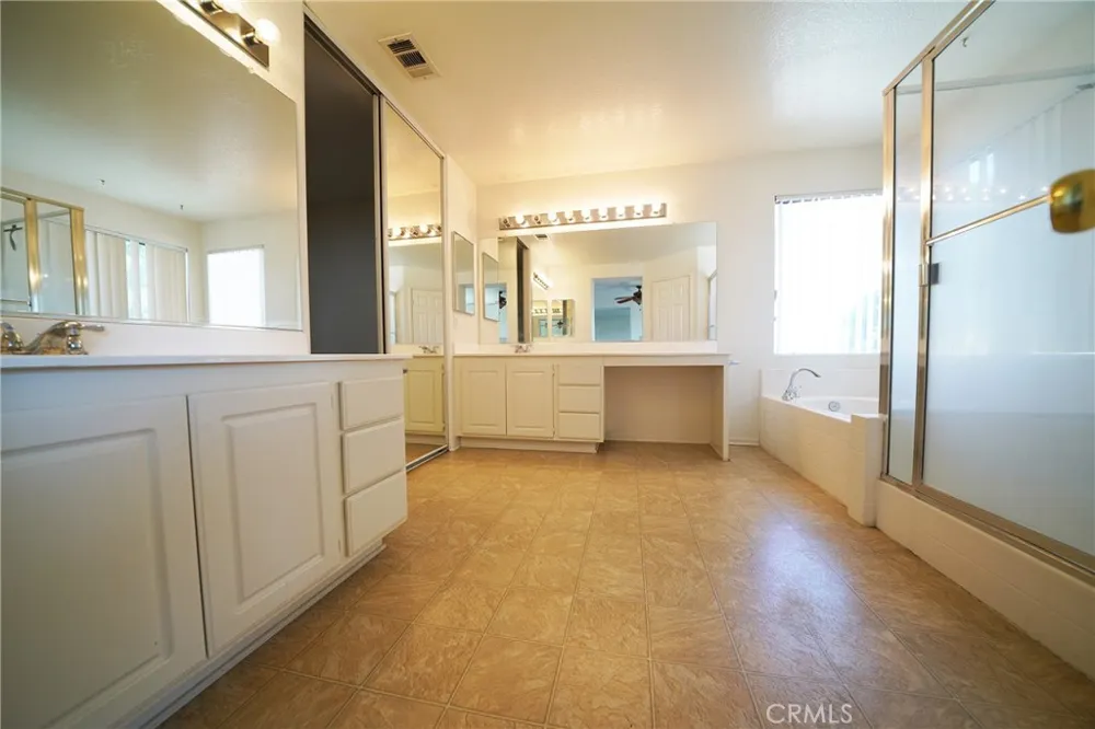 29070 Saint Tropez Castaic, CA 91384