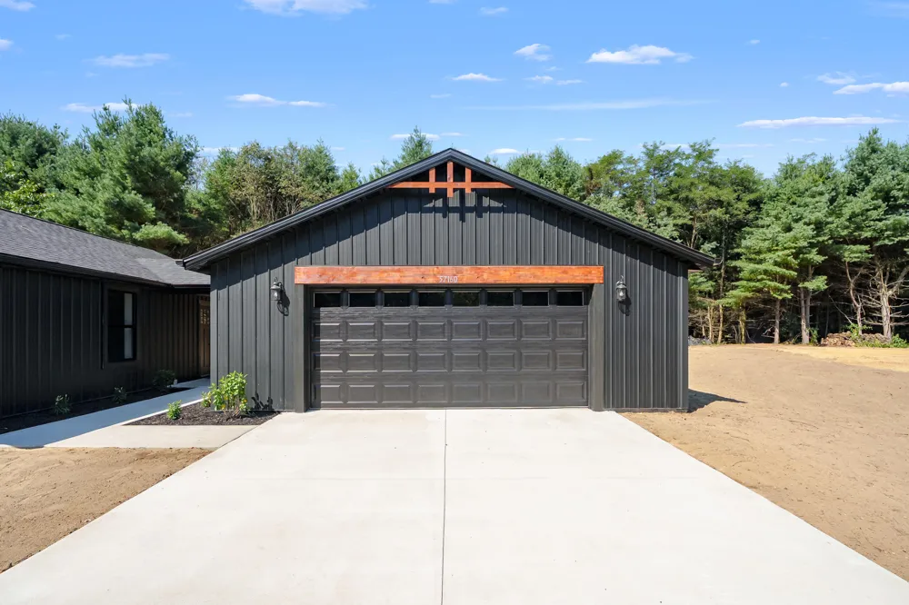 57160 Highfield Road Three Rivers, MI 49093