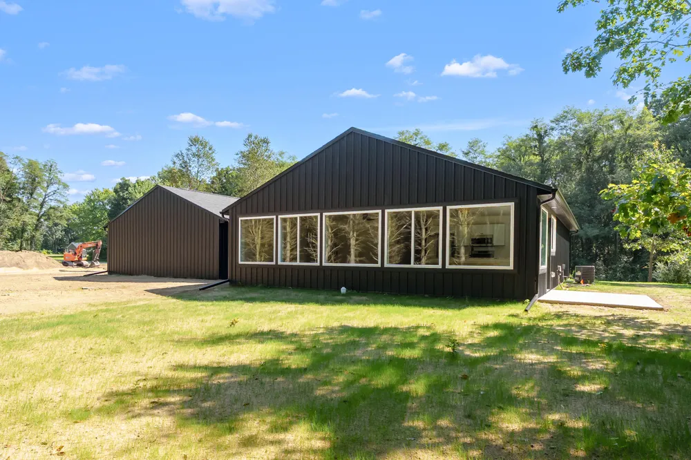 57160 Highfield Road Three Rivers, MI 49093