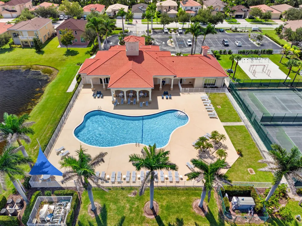 5423 PLACE LAKE DRIVE Fort Pierce, FL 34951