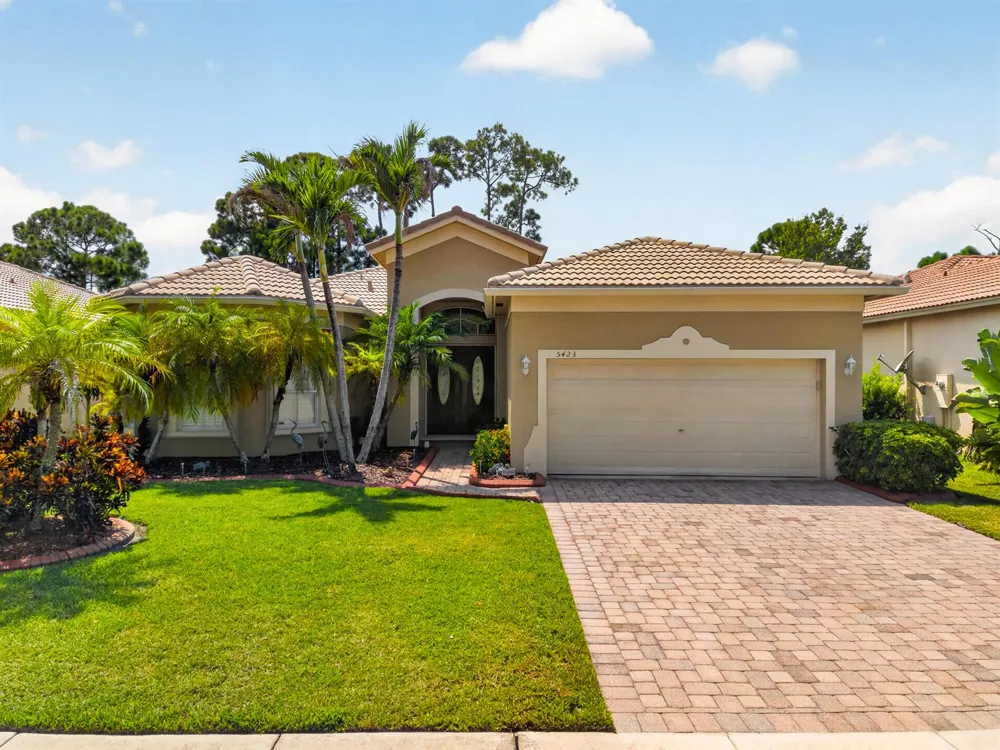 5423 PLACE LAKE DRIVE Fort Pierce, FL 34951