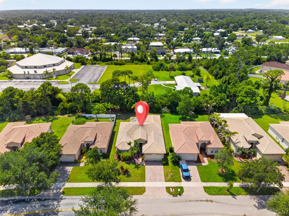 5423 PLACE LAKE DRIVE Fort Pierce, FL 34951
