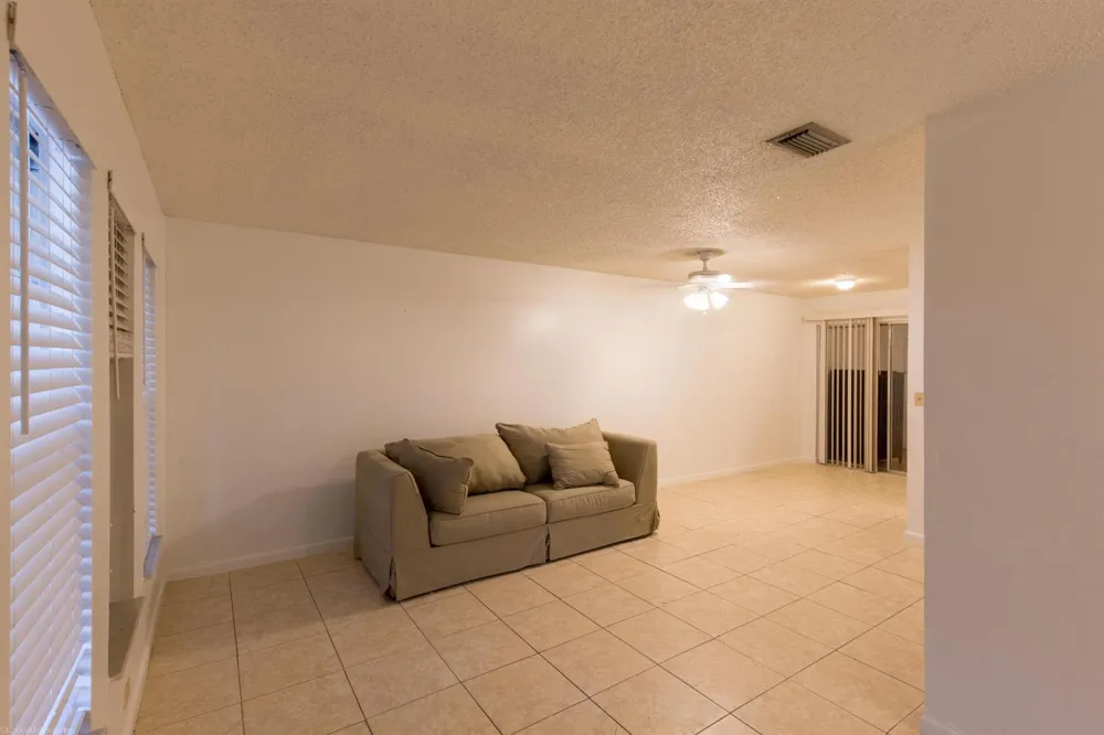 1348 Riverside Circle Wellington, FL 33414