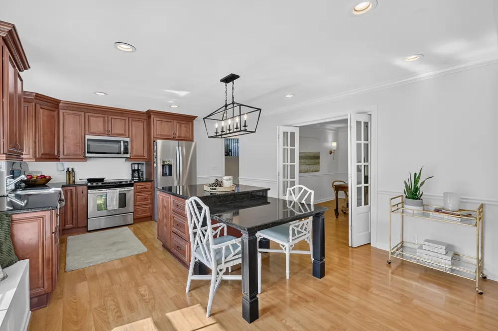 1305 Chickasaw Dr Brentwood, TN 37027