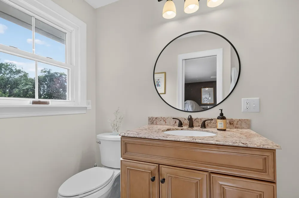 1305 Chickasaw Dr Brentwood, TN 37027