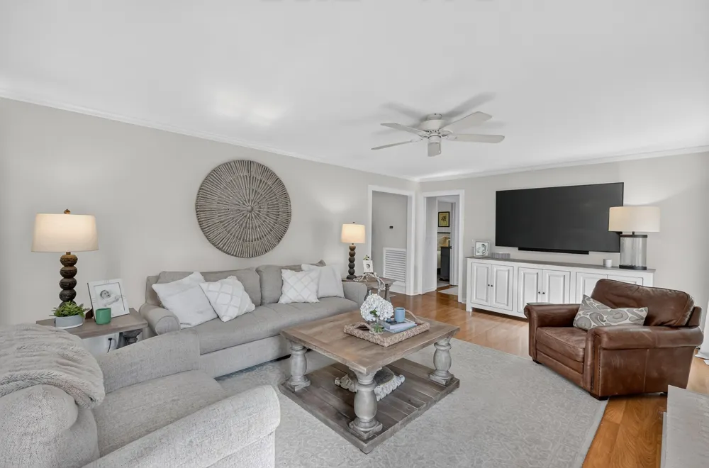 1305 Chickasaw Dr Brentwood, TN 37027