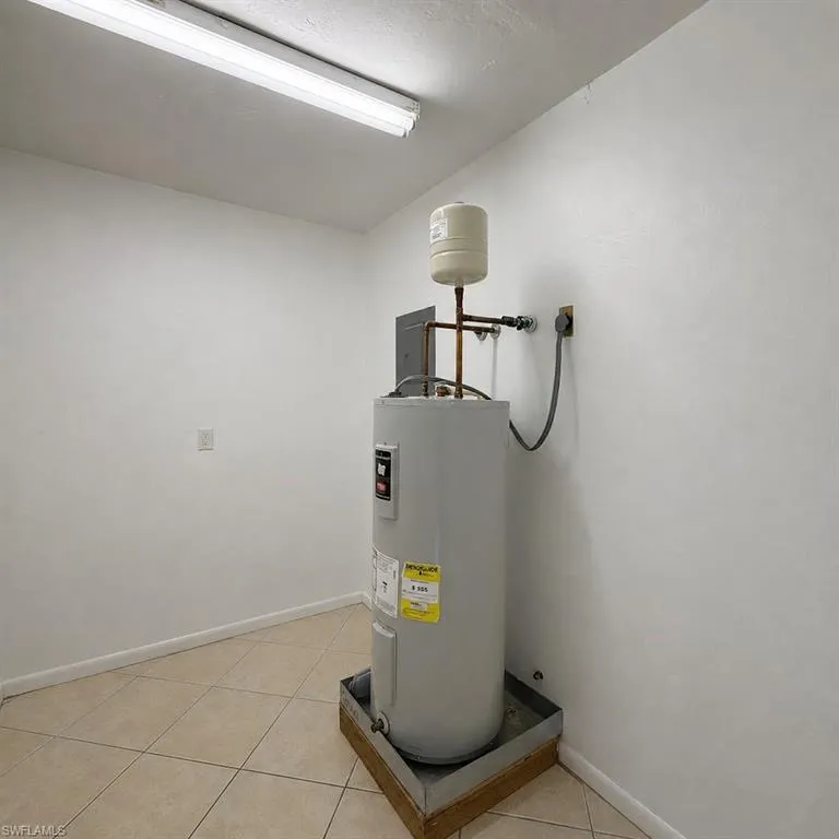 1232 SE 8th Street #2 Cape Coral, FL 33990