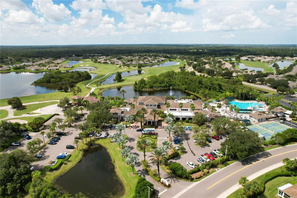 317 KNOTTWOOD COURT #317 Sun City Center, FL 33573