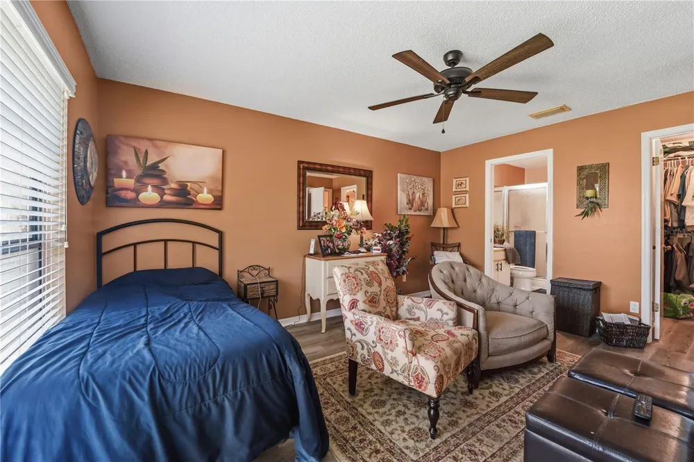 317 KNOTTWOOD COURT #317 Sun City Center, FL 33573