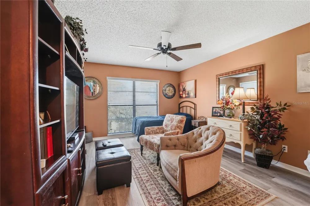 317 KNOTTWOOD COURT #317 Sun City Center, FL 33573