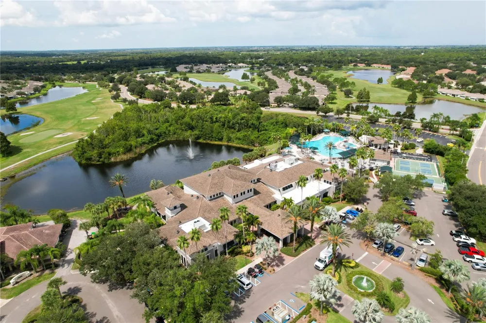 317 KNOTTWOOD COURT #317 Sun City Center, FL 33573