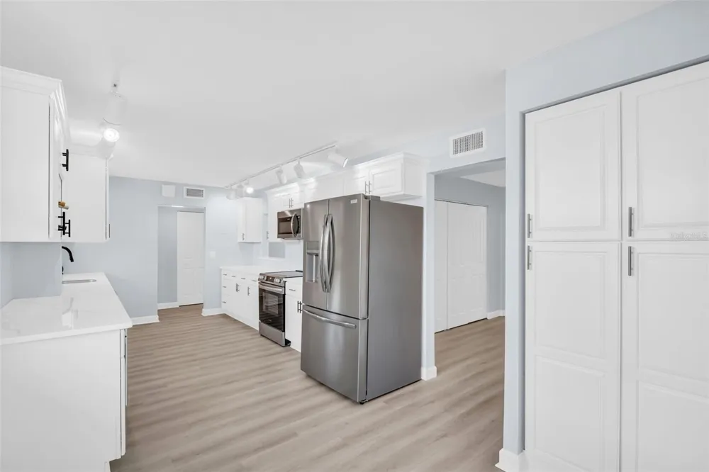 7930 SUN ISLAND DRIVE S #104 South Pasadena, FL 33707