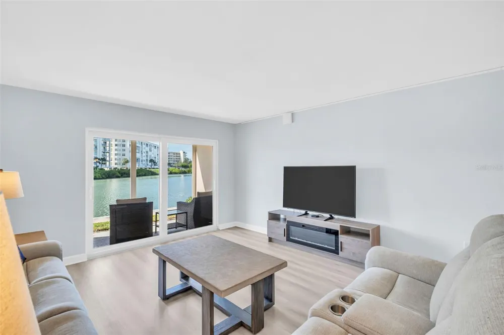 7930 SUN ISLAND DRIVE S #104 South Pasadena, FL 33707