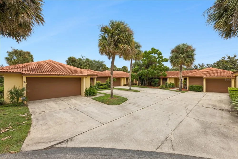 4948 FIJI CIRCLE #3D Orlando, FL 32808