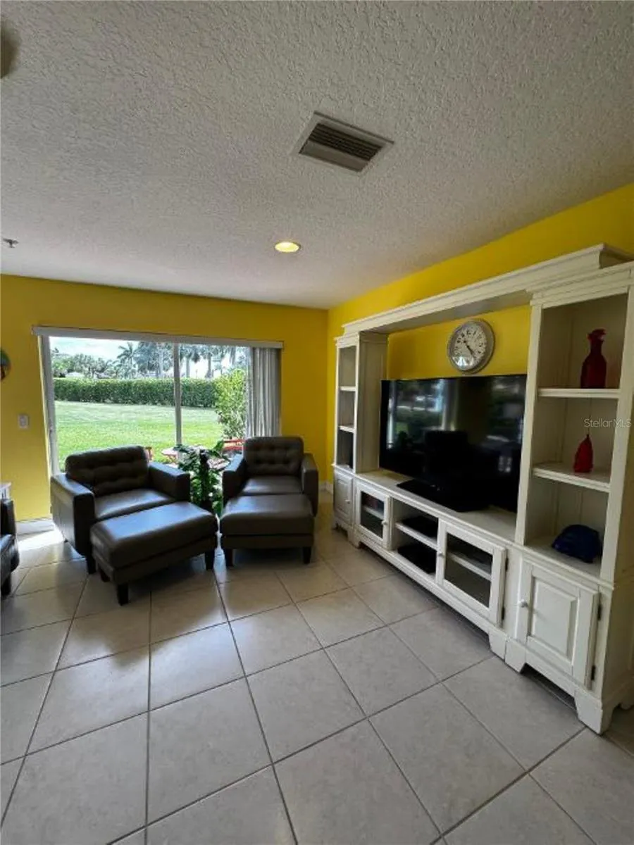 1205 3RD ST CIRCLE E Palmetto, FL 34221