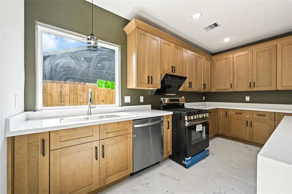 7607 Woodsman Trail Houston, TX 77040