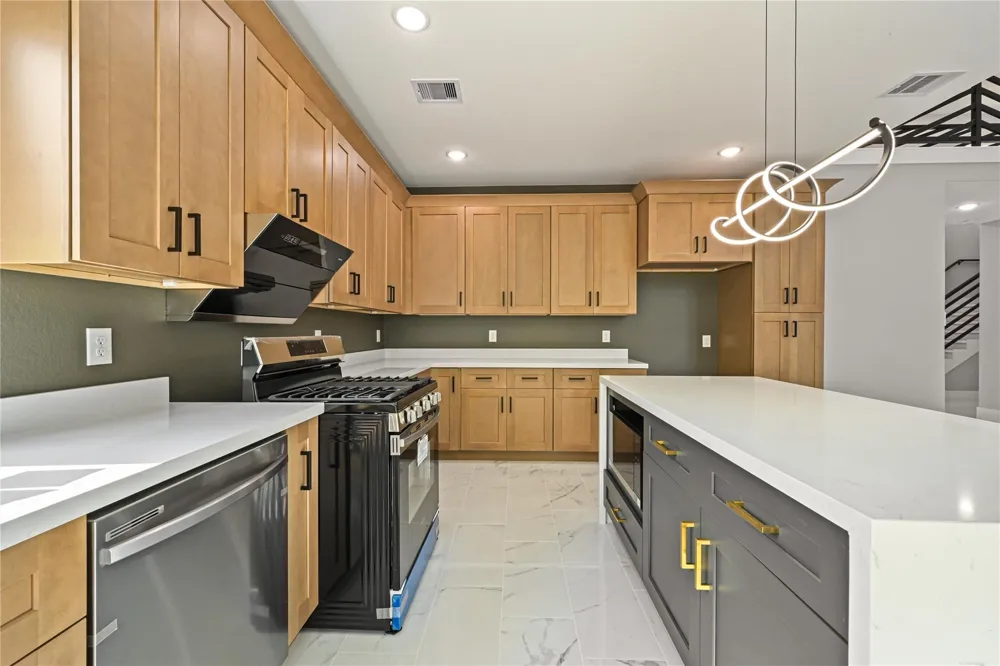 7607 Woodsman Trail Houston, TX 77040