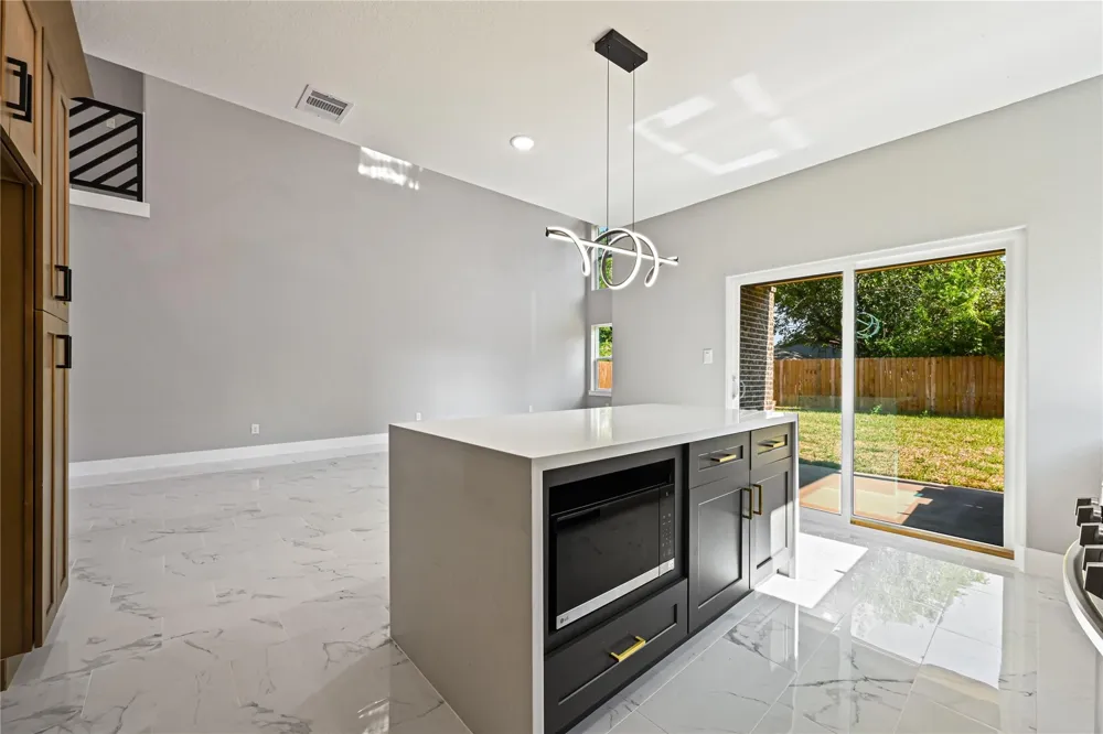 7607 Woodsman Trail Houston, TX 77040