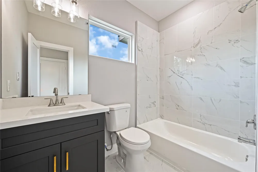 7607 Woodsman Trail Houston, TX 77040