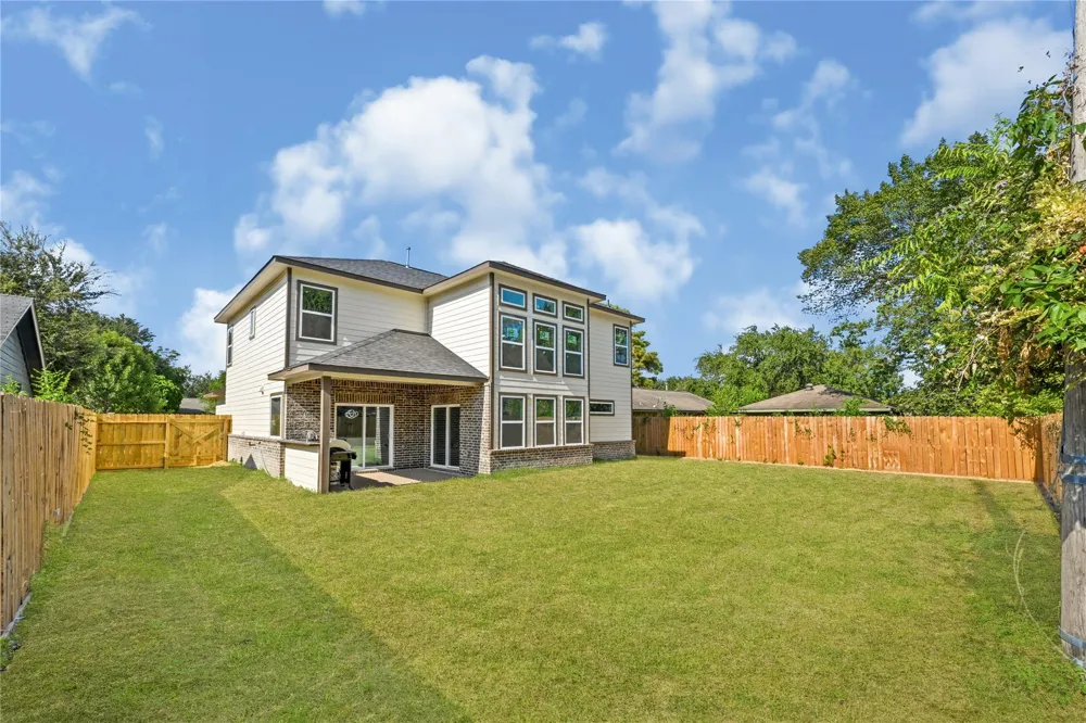 7607 Woodsman Trail Houston, TX 77040