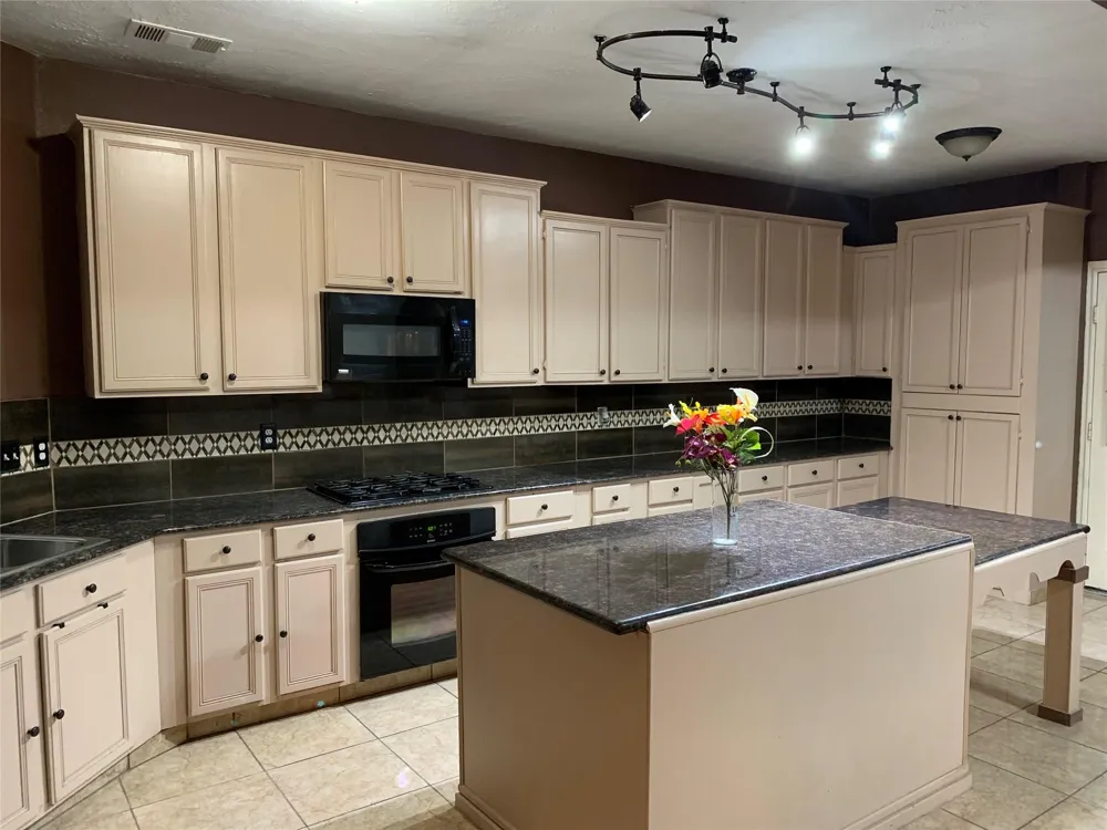 731 Annies Way Sugar Land, TX 77479