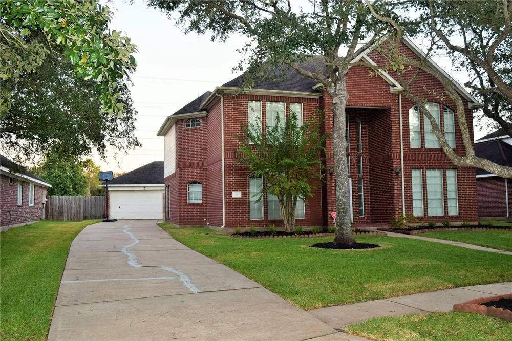 731 Annies Way Sugar Land, TX 77479