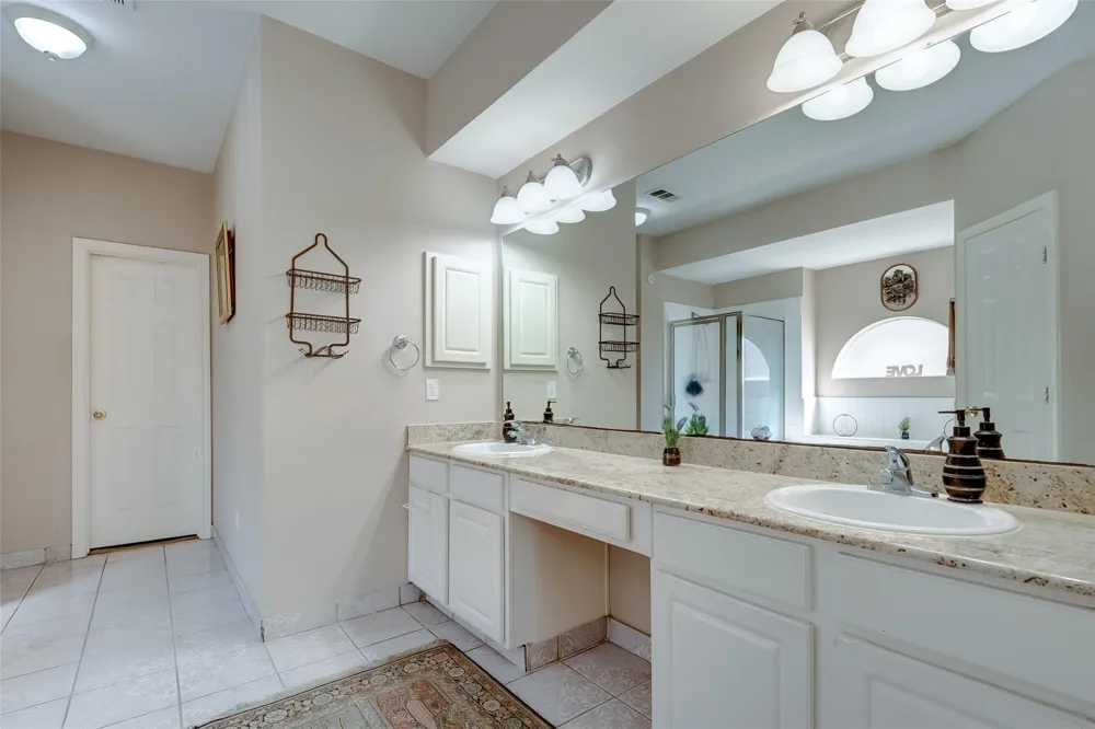 731 Annies Way Sugar Land, TX 77479