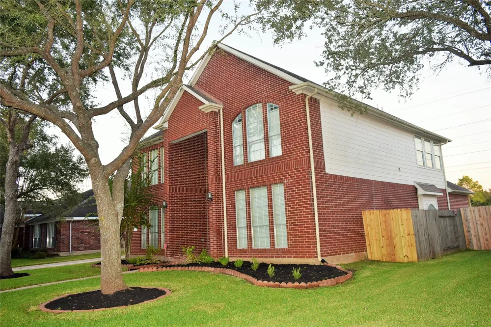 731 Annies Way Sugar Land, TX 77479
