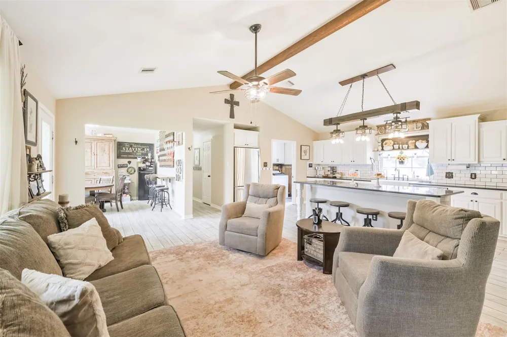 200 Chris Lane Shepherd, TX 77371