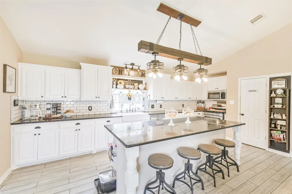 200 Chris Lane Shepherd, TX 77371