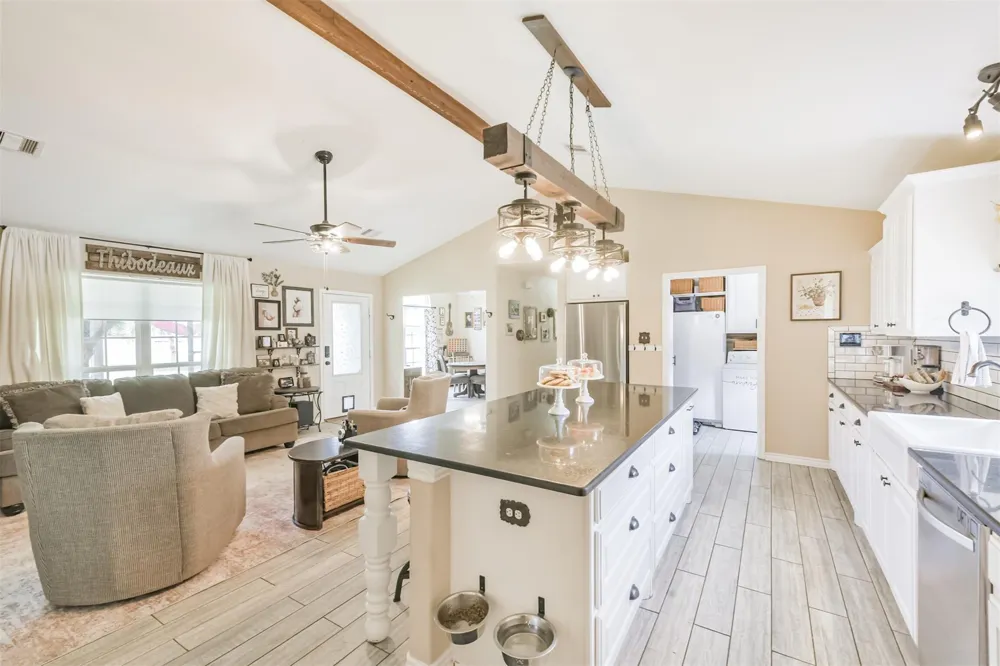 200 Chris Lane Shepherd, TX 77371