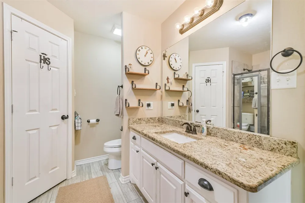 200 Chris Lane Shepherd, TX 77371