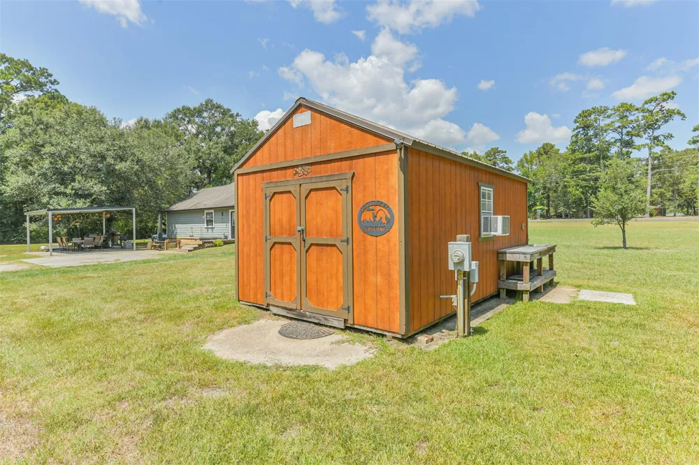 200 Chris Lane Shepherd, TX 77371