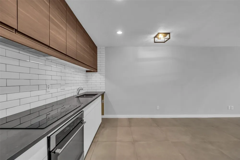 606 Marshall Street #B6 Houston, TX 77006
