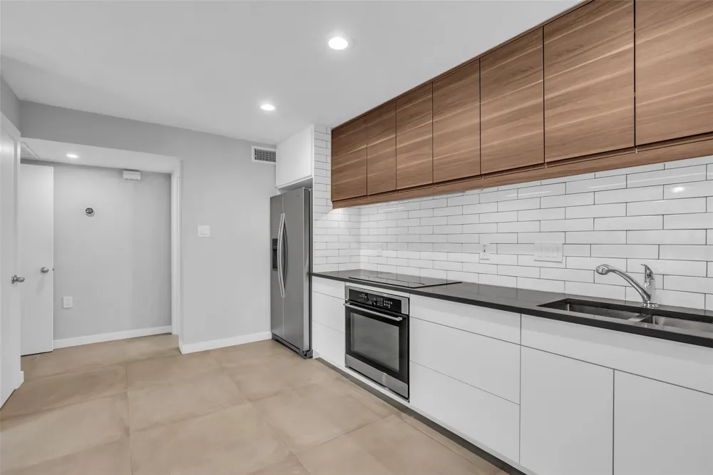 606 Marshall Street #B6 Houston, TX 77006