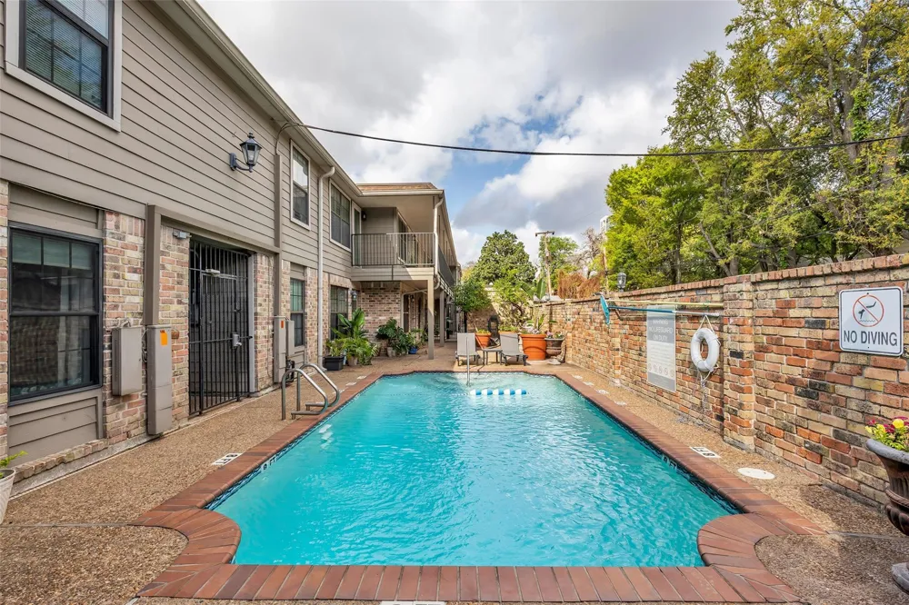 606 Marshall Street #B6 Houston, TX 77006